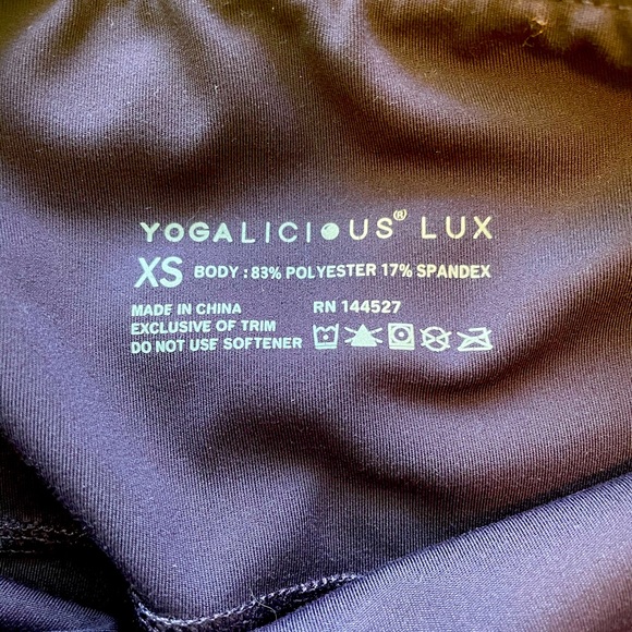 Yogalicious Purple Yoga Shorts XS - Picture 2 of 2